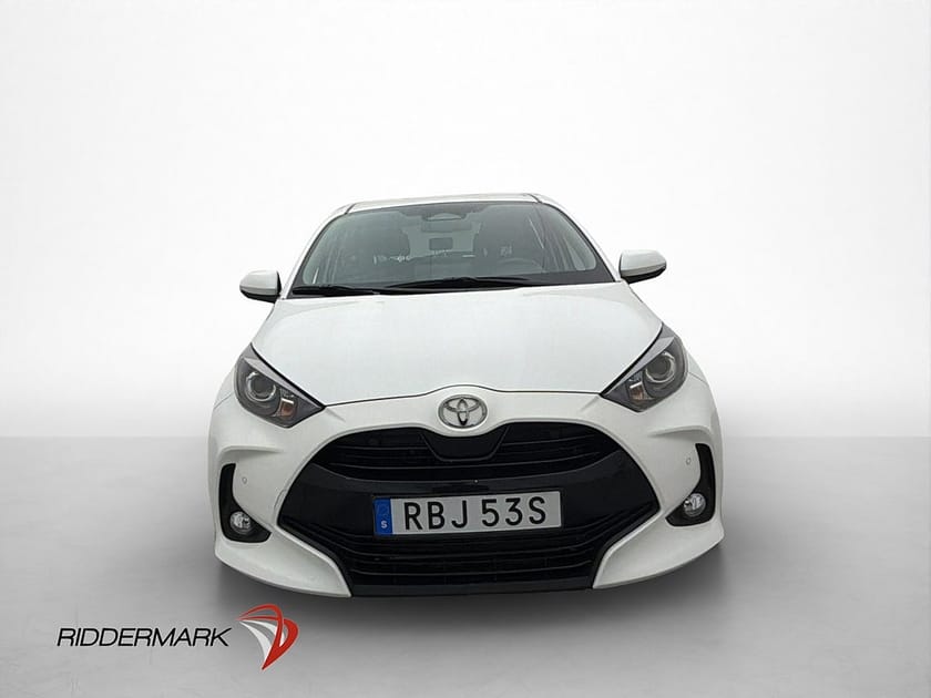 Bild 2 av Toyota Yaris Hybrid 115 116hk MOMS Kamera Carplay Bluetooth