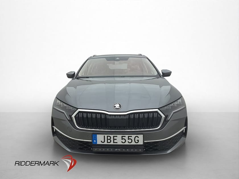 Bild 2 av Škoda Octavia Kombi Skoda 1.5 TSI MHEV 115hk Comfort Plus Kamera Cockpit