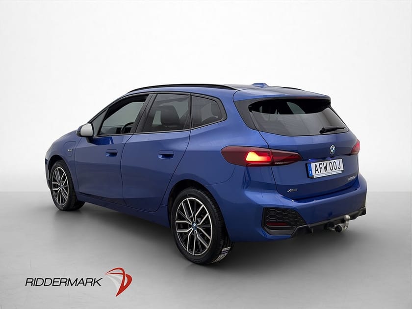 Bild 5 av BMW 225e xDrive Active Tourer 225 M Sport Pano Cockpit Kamera Drag