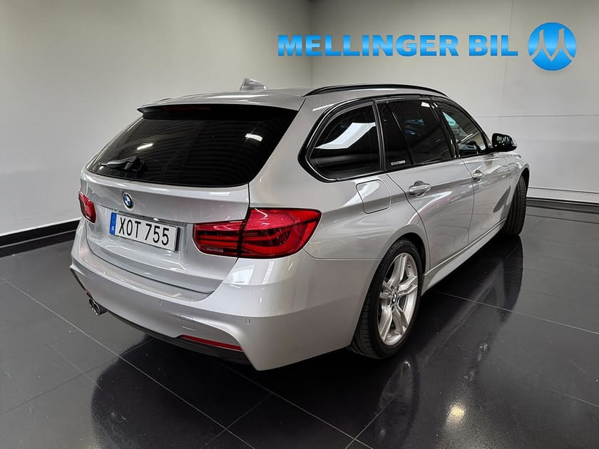 Bild 3 av BMW 320d xDrive Touring 190 Steptronic M Sport H&K PANORAMA