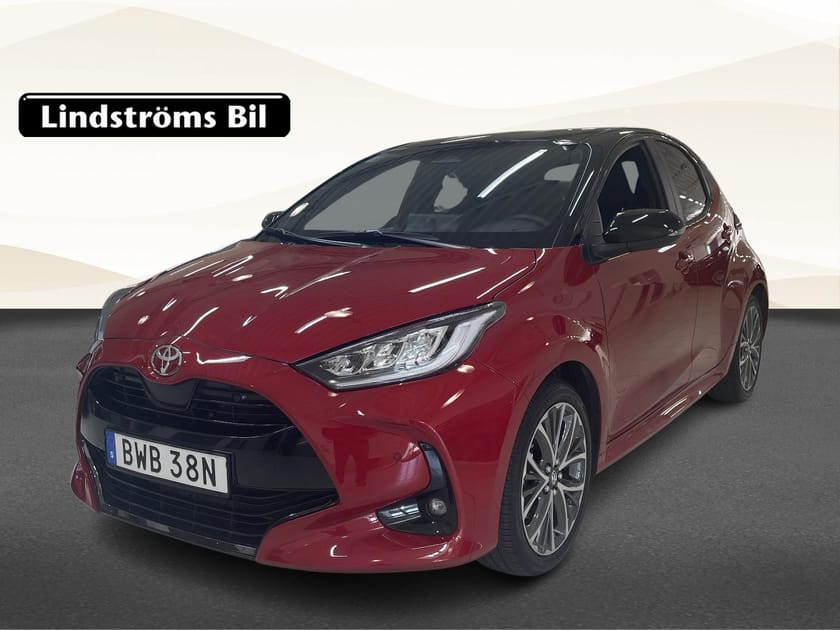 Bild 1 av Toyota Yaris Hybrid 1,5 130 5D STYLE BI-TONE  VINTERHJUL