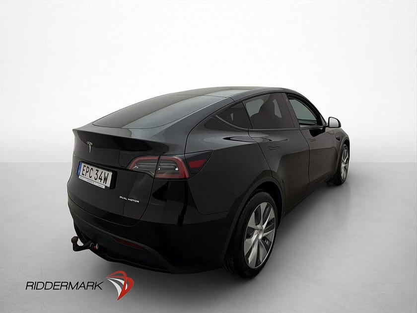 Bild 5 av Tesla Model Y Long Range AWD Dragkrok Autopilot Pano MOMS