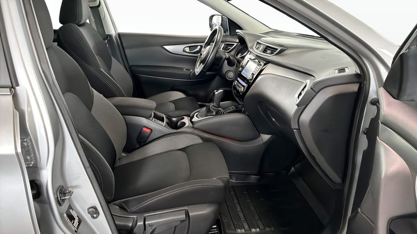 Bild 3 av Nissan Qashqai 1.2 DIG-T XTRONIC-CVT, 115hk, Drag Navi Pano 360 Kamera