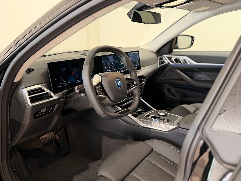 Bild 4 av BMW i4 eDrive40 Gran Coupé eDrive 40, Drag, Navi, Adpt Fart, Räntekampanj 0,95 %