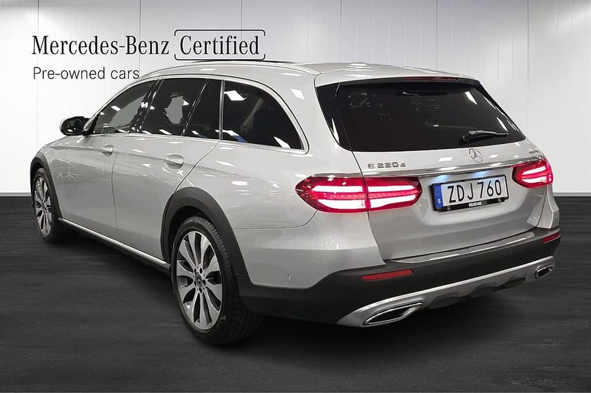 Bild 4 av Mercedes-Benz E 220 d 4MATIC All-Terrain Panorama Burmester Drag