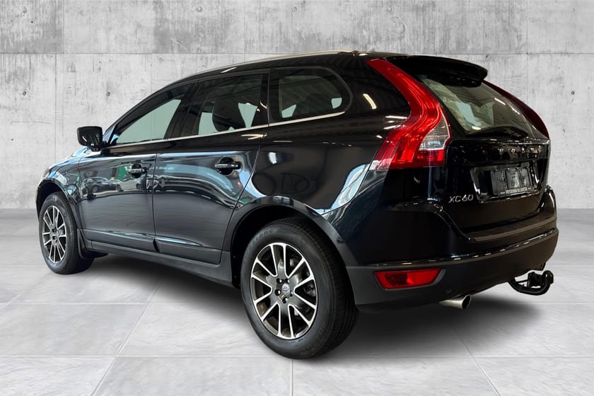 Bilde 3 av Volvo XC60 D4 Summum/Krok/ACC/Webasto/DS.Pk/Android skjerm/R.kam+