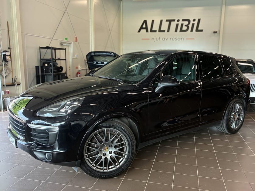 Bild 1 av Porsche Cayenne Diesel TipTronic S Platinum Edition PASM/Värmare/PDLS+