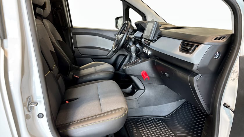 Bild 3 av Renault Kangoo E-Tech L1 120hk 45kWh Nordic Line  | Blixtljusramp
