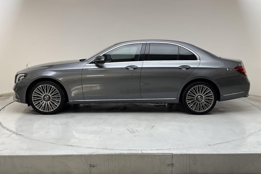 Bild 2 av Mercedes-Benz E 220 d Sedan W213 (194hk) Exclusive/Avantgarde