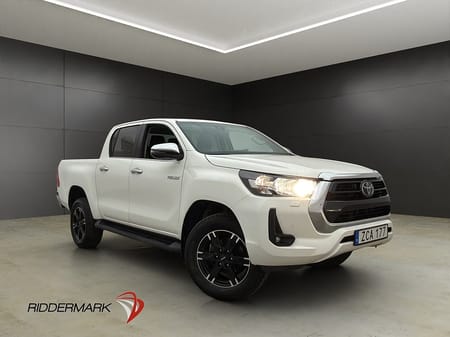 Toyota Hilux Dubbelhytt 2.4 AWD M/K-Värmare Drag B-Kamera Diff Moms
