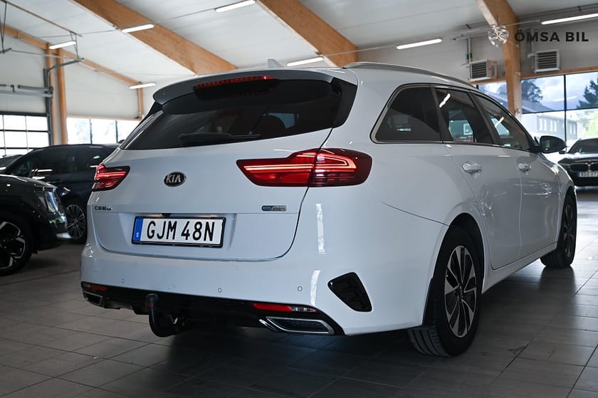 Bild 4 av Kia Ceed Sportswagon Plug-in Hybrid Rattvärme Kamera Drag 141hk