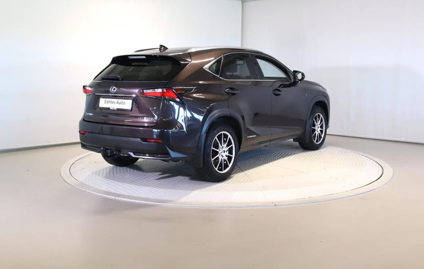 Bilde 5 av Lexus NX 300h AWD Executive Cruise/Krok/Kam/Navi/Skinn/Navi/El.sete