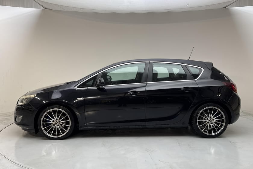 Bild 2 av Opel Astra 1.6 Turbo ECOTEC 5dr (180hk) Enjoy