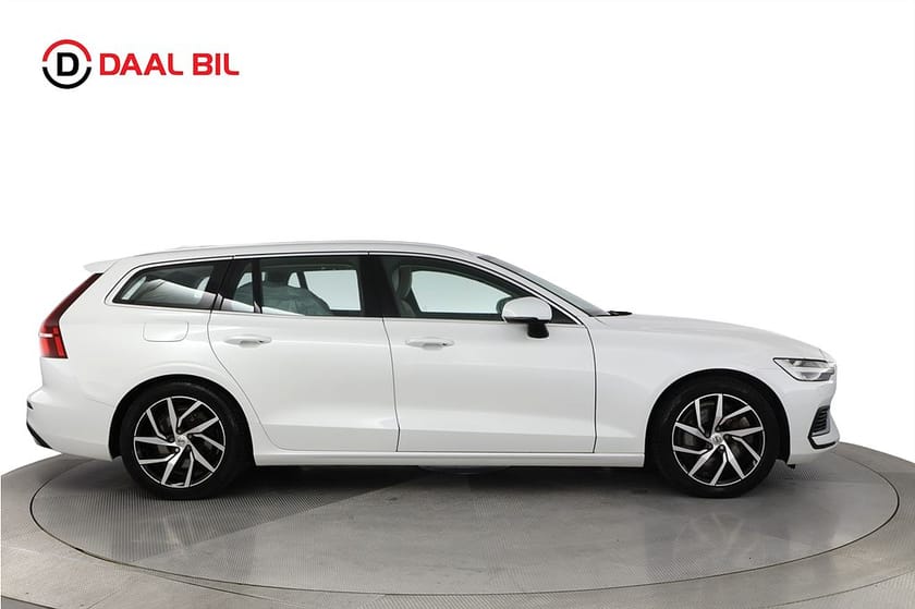 Bild 5 av Volvo V60 T6 TwEn 11,6kWh AWD 341HK INSCRIPTION DRAG 360-KAM HUD