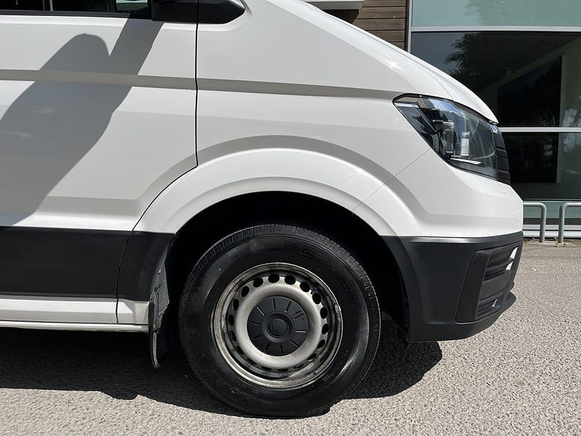 Bild 4 av Volkswagen Crafter Chassi Enkelhytt lång hjulbas Volymskåp 35