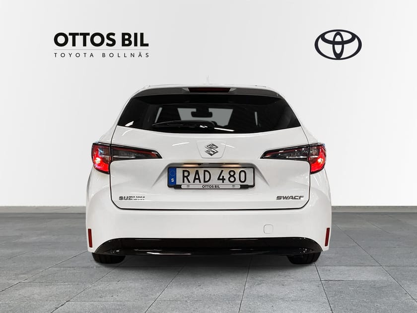 Bild 4 av Suzuki Swace Hybrid 1.8 VVT-i E-CVT, 122hk - Inclusive / V-hjul