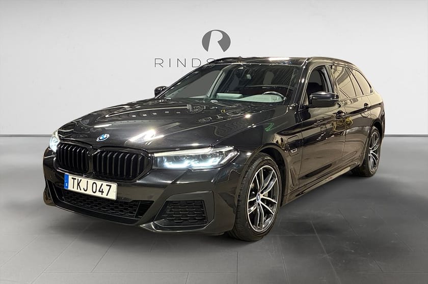 Bild 1 av BMW 530e xDrive Touring 292 HK AUT M-SPORT DRAG NAVI BACKKAMERA