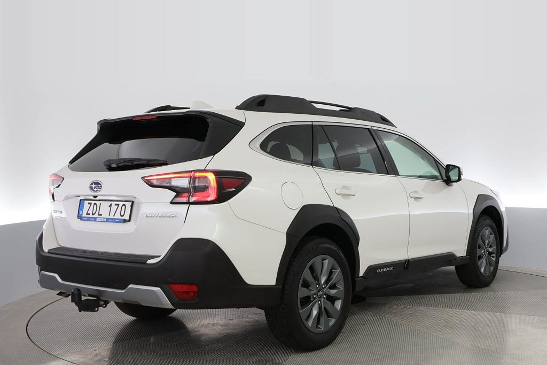 Subaru Outback 2023, photo 5/10