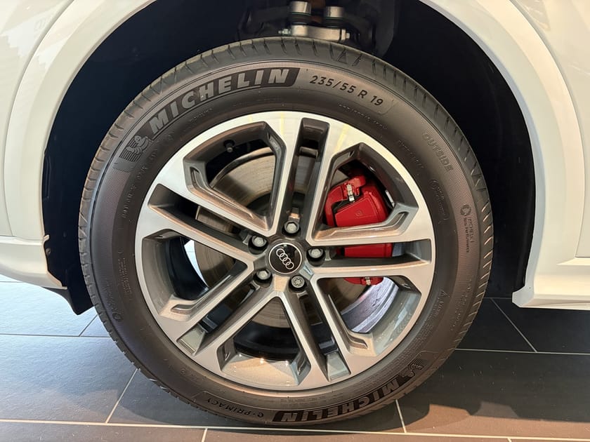 Bild 5 av Audi Q5 e-hybrid quattro SUV 270 KW S TRONIC S-line