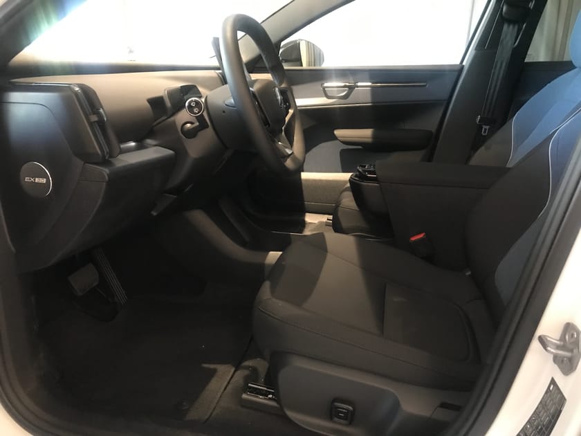 Bild 5 av Volvo EX30 Single Motor Extended Range Ultra