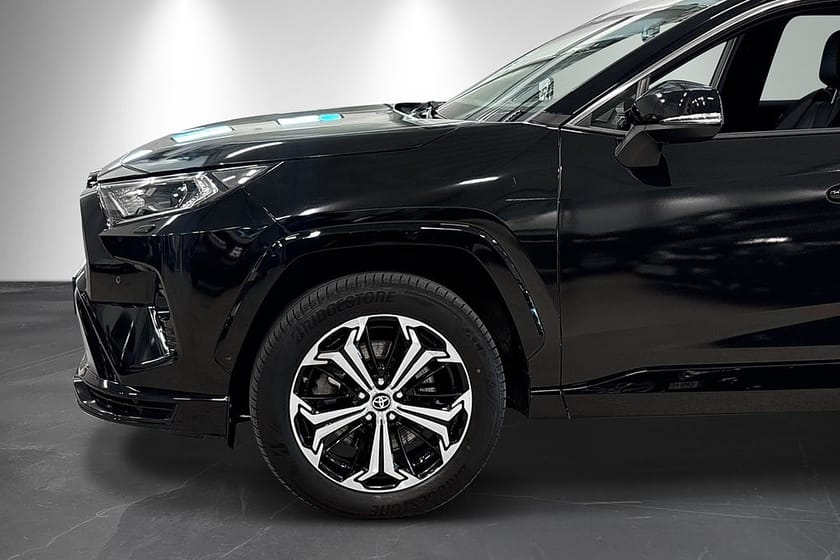 Bild 2 av Toyota RAV4 Laddhybrid Plug-in Hybrid E-CVT Style Dragkrok Moms 4619mil