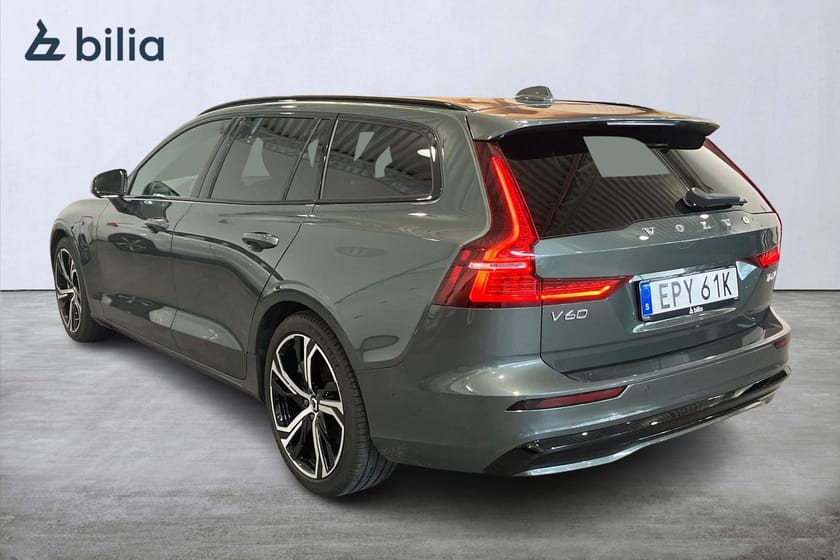 Bild 2 av Volvo V60 T6 Plus Dark Nordic Edition Parkeringskamera 360 HarmanKardon PremiumSound Mörkt tonade rutor 5 st