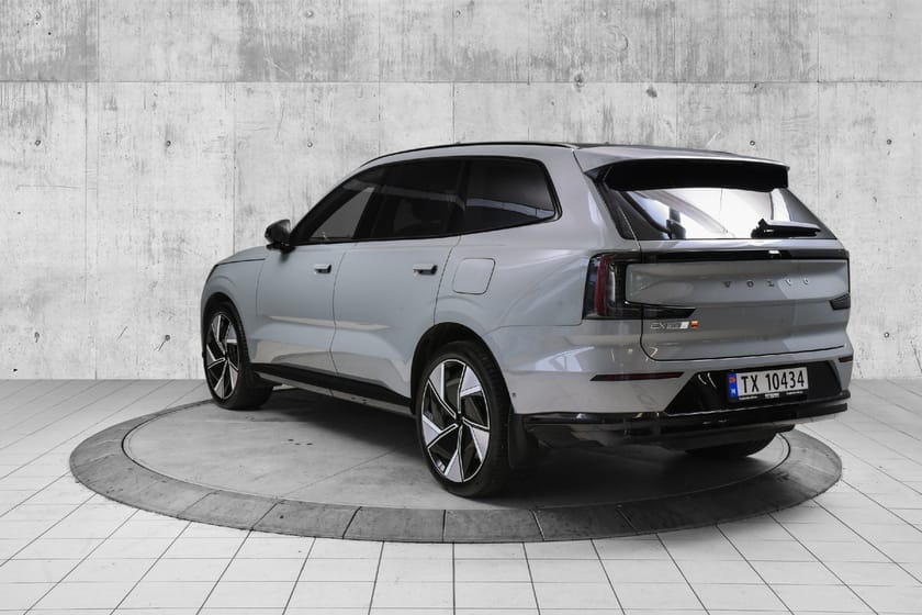 Bilde 5 av Volvo EX90 Twin Motor Performance Ultra KROK|22"|B&W|PILOT.ASSIST|7S