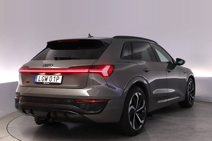 Bild 5 av Audi Q8 55 e-tron quattro S-line Läder Pano B&O 360 BSM Drag