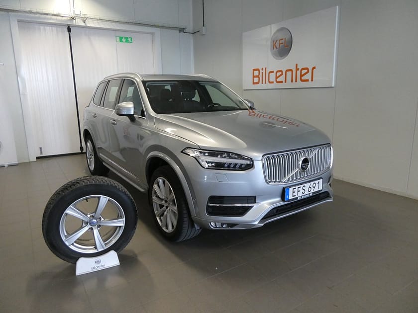 Bild 1 av Volvo XC90 7-seater 7-sits D5 AWD Inscription Skinn-HUD-Pano-Värm-Drag-360°