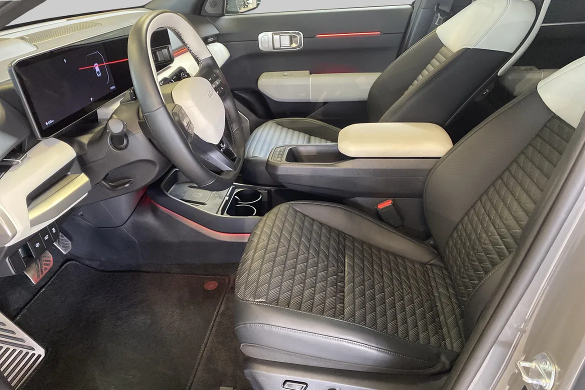picture of a car
