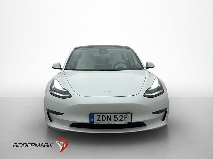 Bild 3 av Tesla Model 3 Long Range AWD Drag Autopilot Ljus interiör