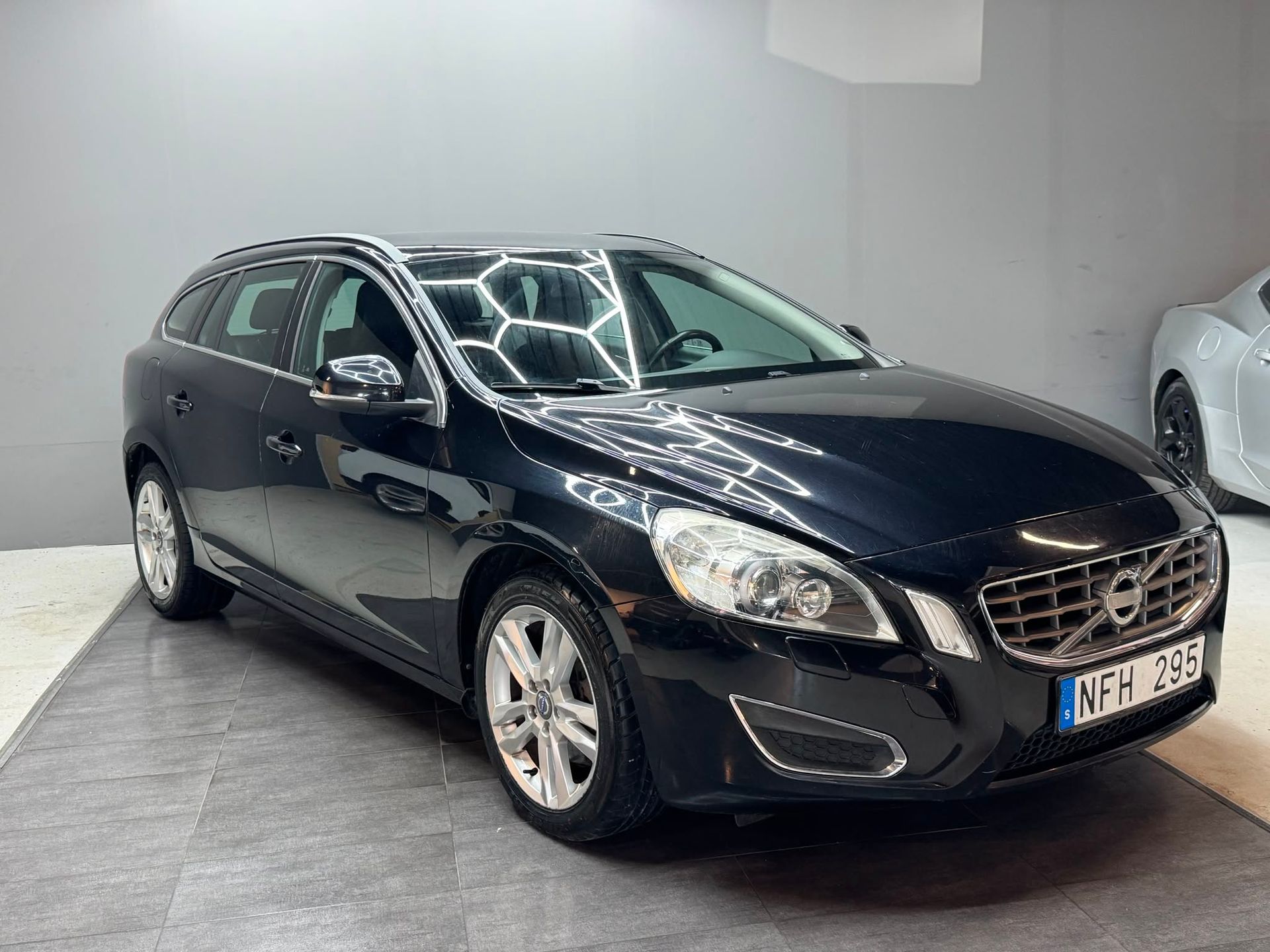 Volvo V60 D3 2013, bild 2/15