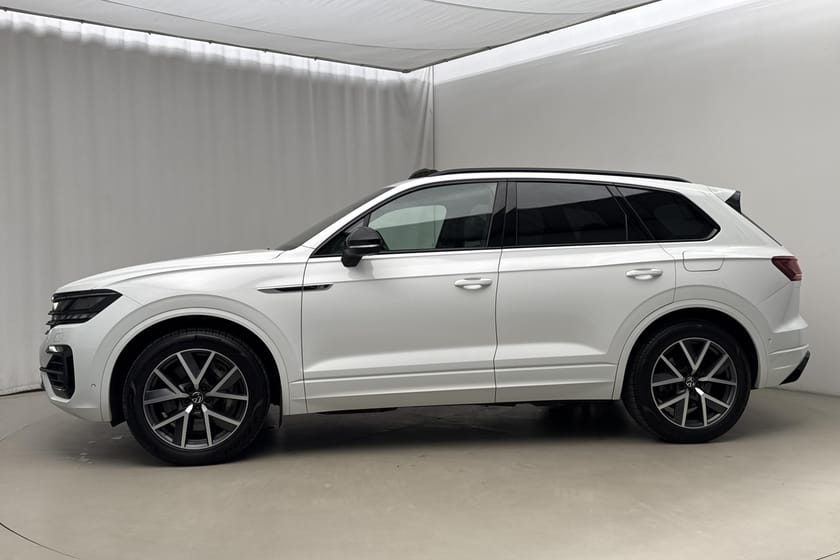 Bild 2 av Volkswagen Touareg R eHybrid V6 TSI e-Hybrid 4Motion (462hk) Helläder