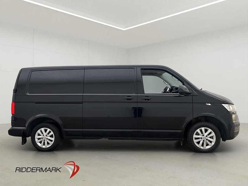 Bild 2 av Volkswagen Transporter L2 4M Värmare PDC Drag CARPLAY 1-Ägar