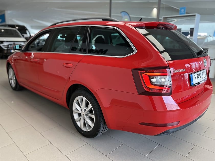 Bild 5 av Škoda Octavia Kombi Skoda VIA COMBI AMBITION 1,0 TSI 115hk I Elbaklucka