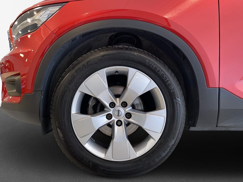 Bild 5 av Volvo XC40 T3 FWD Momentum Advanced Edition Dragkrok Nyservad