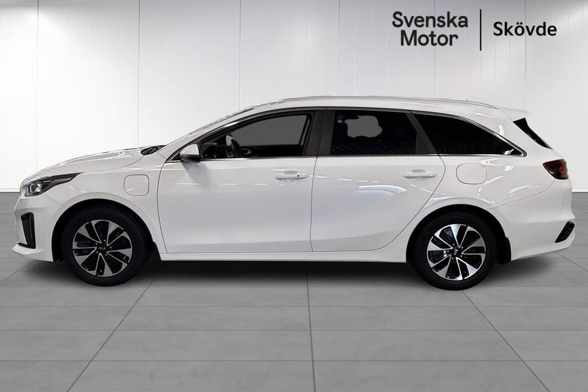Bild 3 av Kia Ceed Sportswagon Plug-in Hybrid Advance Plus | Drag | Elvärmare | CarPlay | Adaptiv farthållare