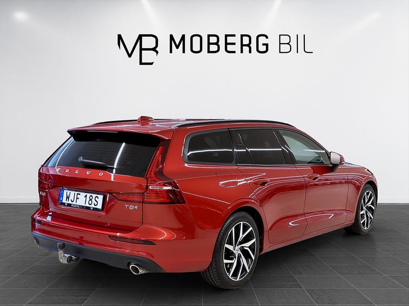Bild 5 av Volvo V60 T8 Twin Engine 392hk Momentum Adv Edt Drag B-Kamera