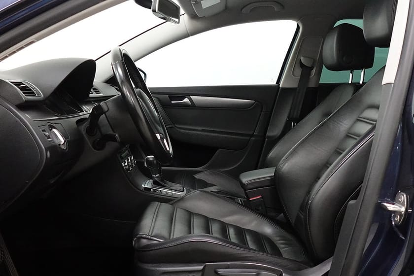 Bild 4 av Volkswagen Passat Variant 2.0 TDI 4M GT Dragkrok Farthållare Bluetooth