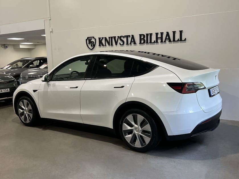 Bild 2 av Tesla Model Y Long Range AWD Leasbar Drag 514hk
