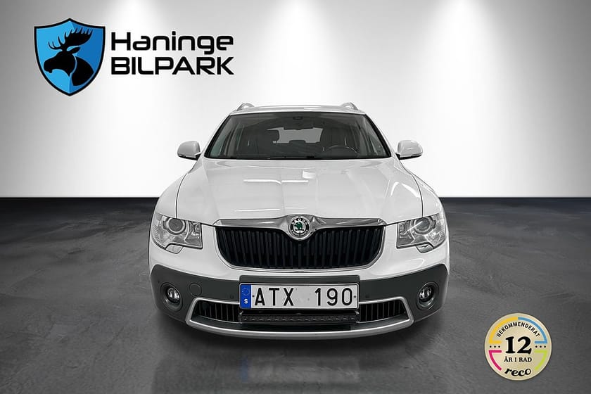 Bild 3 av Škoda Superb Kombi Skoda 2.0 TDI 4x4 SUPERDEAL 3.95 % PDC/DRAG/BT/MoK