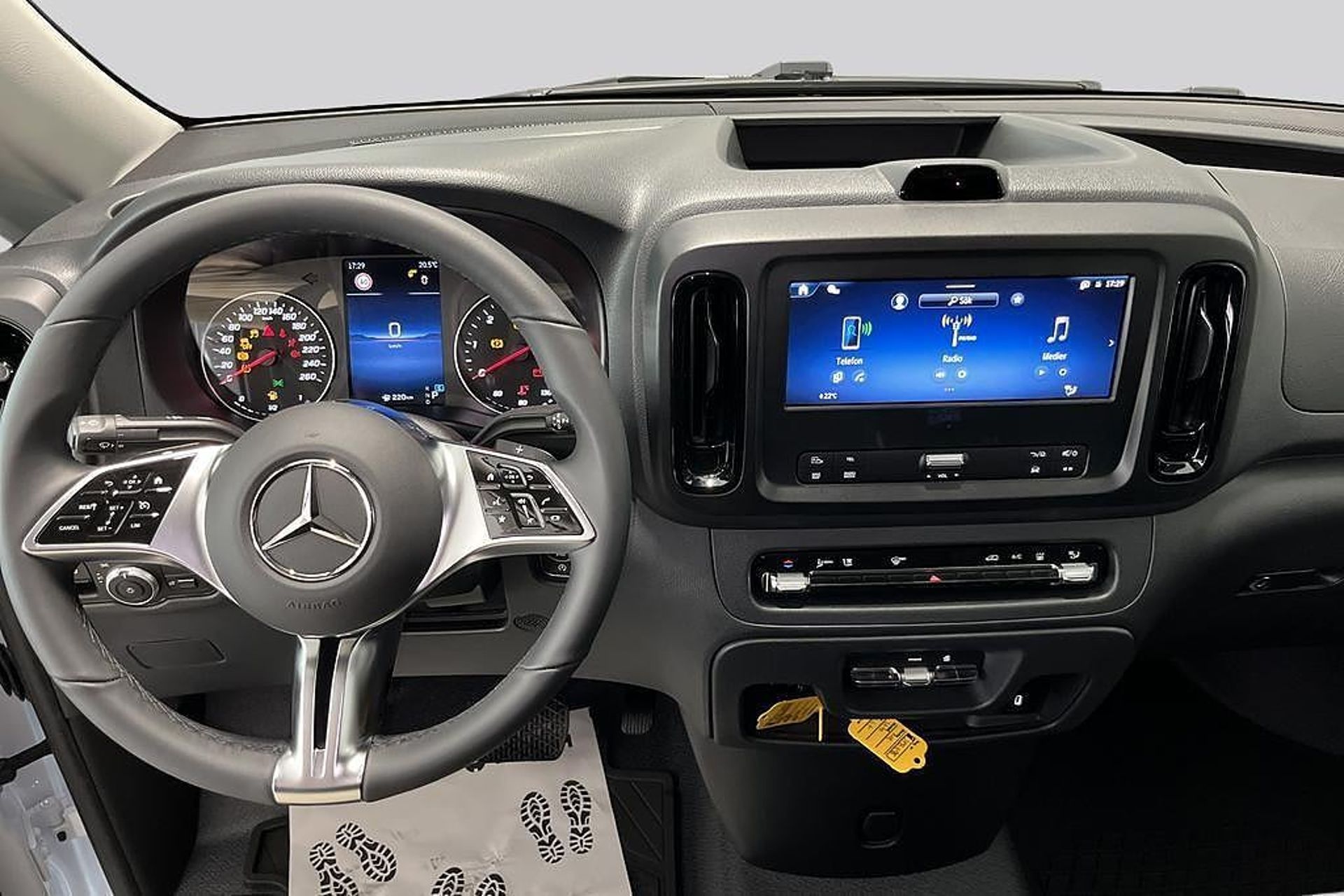 Mercedes-Benz Vito 2027, photo 7/15