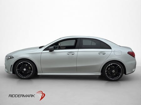 Mercedes-Benz A 200 Sedan AMG Line Widescreen Night LED