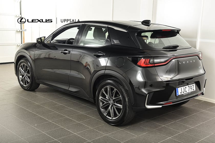 Bild 3 av Lexus LBX 1.5 Elhybrid Elegant Tech Backkamera Carplay SoV-hjul