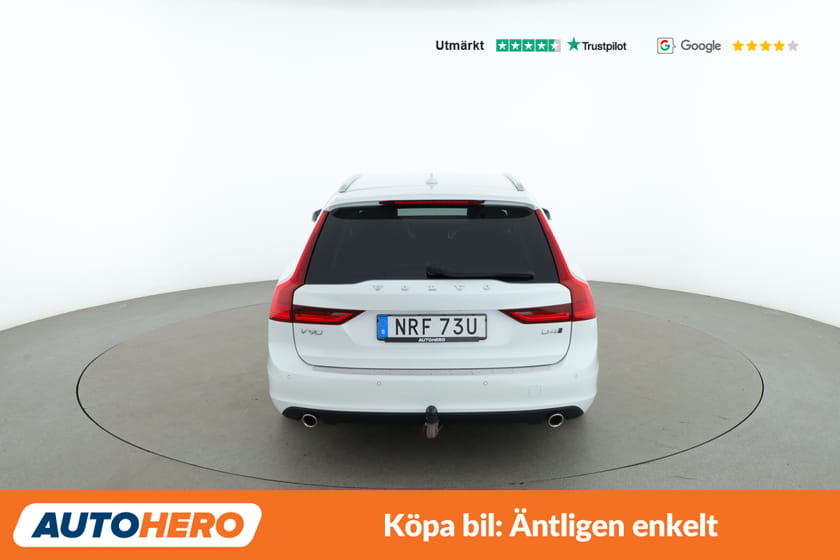 Bild 4 av Volvo V90 D4 AWD Momentum / VOC, Dragkrok, CarPlay