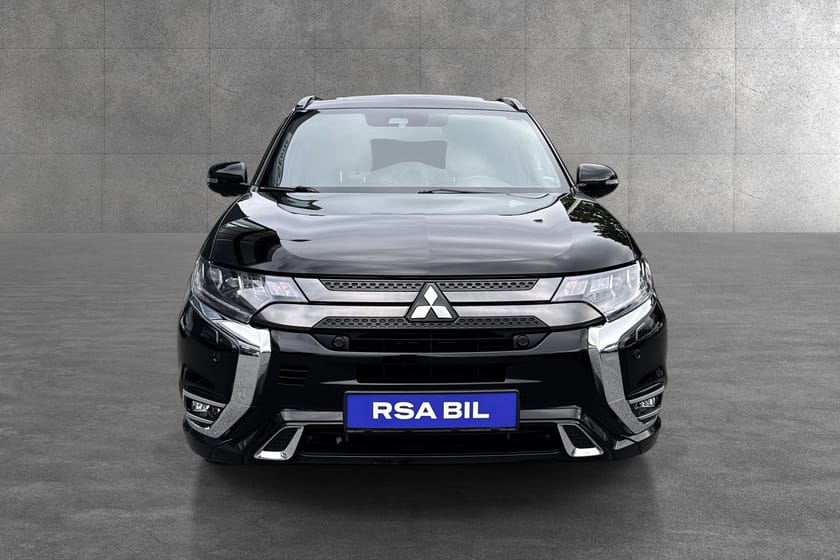 Bilde 2 av Mitsubishi Outlander PHEV AWD/S EDITION/KROK/TOPPUTSTYRT/R.VARME/SOLTAK/+++