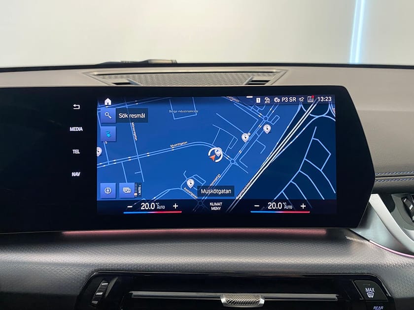 Bild 5 av BMW iX1 xDrive30 Adaptivt M-chassi Parkeringsassistans