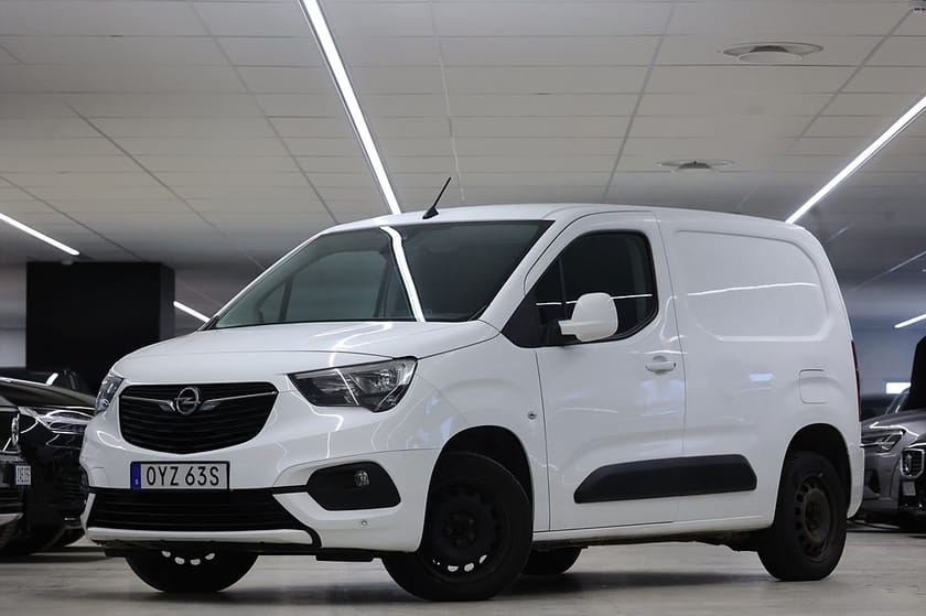 Bild 4 av Opel Combo Cargo IP 1.5 BlueHDi 131hk B-kamera 2 Års Garanti!