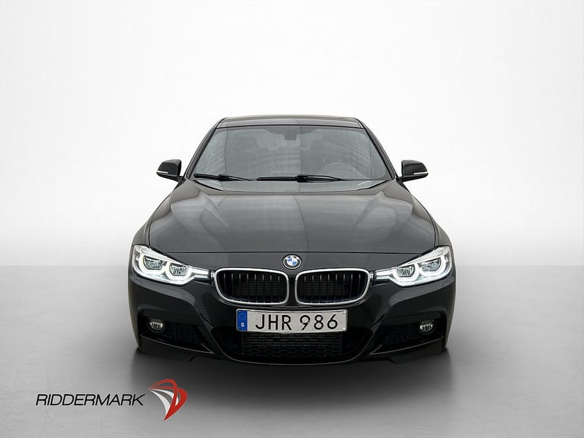 Bild 2 av BMW 320d xDrive Sedan 320 M Sport Sportstolar Navi P-Sensorer LED