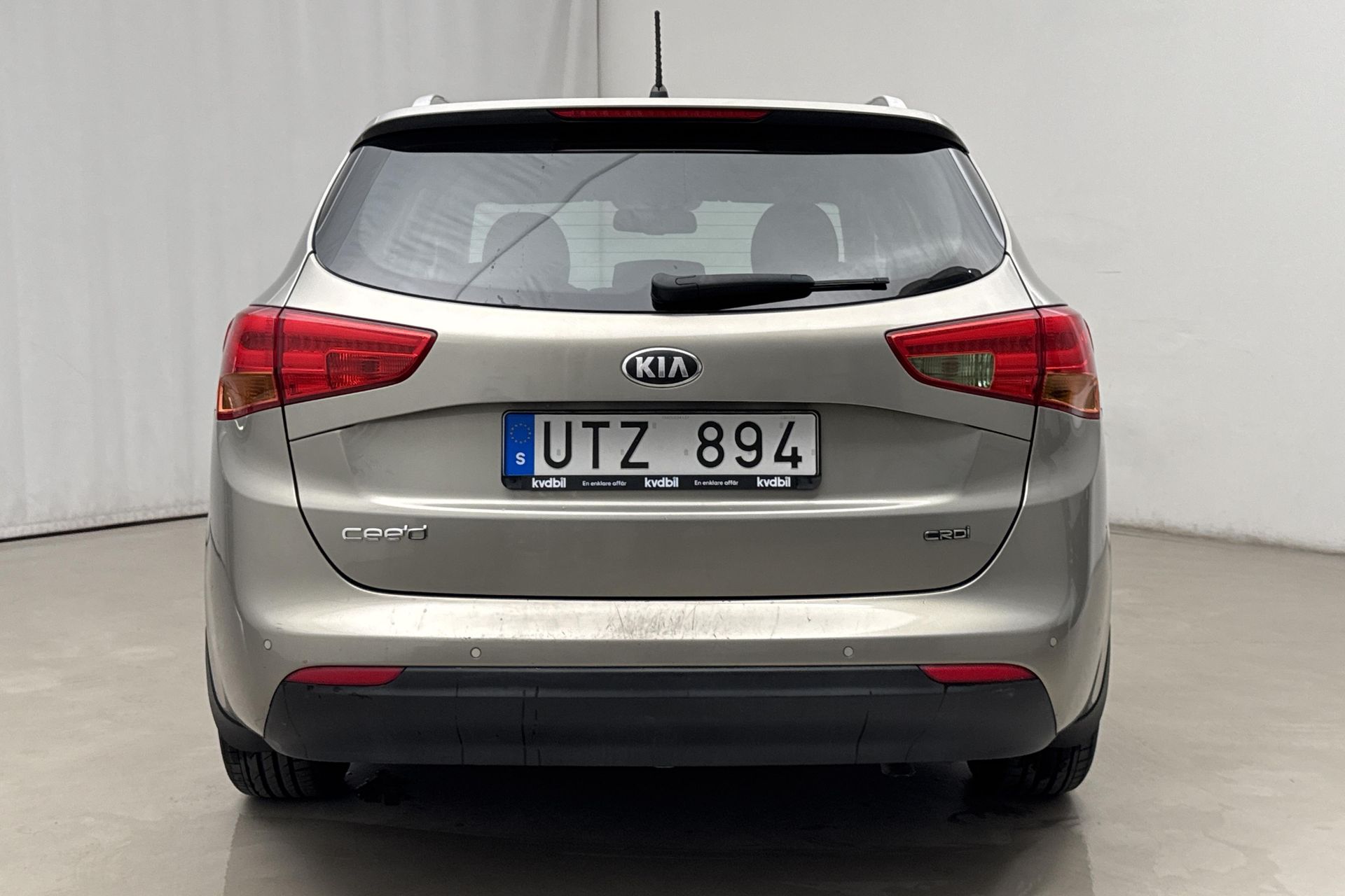 Kia Ceed 1.6 CRDi 2013, bild 6/10